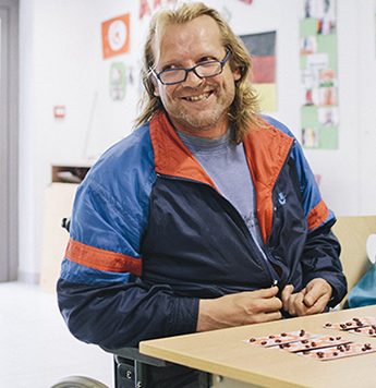 Aidez les personnes handicapées